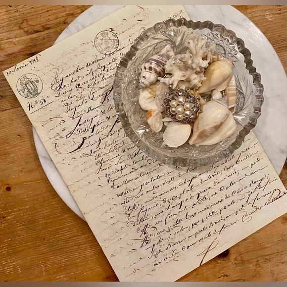 Pearls, rhinestones and silver circle pin - Picture 6 of 8